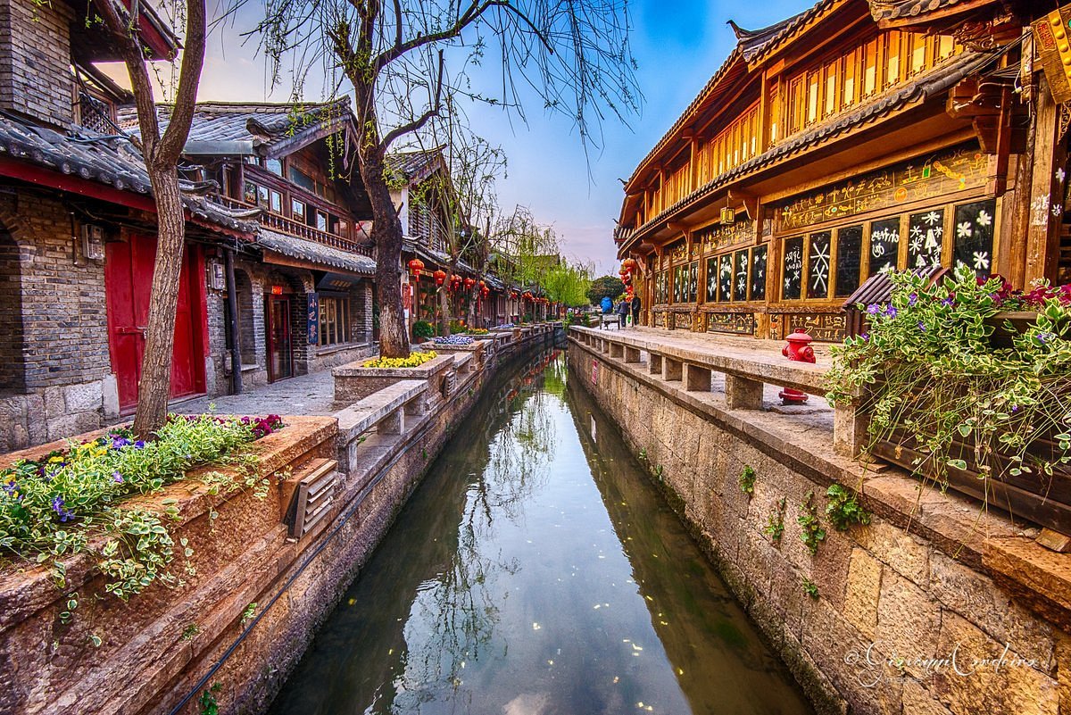 Lijiang Ancient Town Style Tour (5 Days & 4 Nights)
